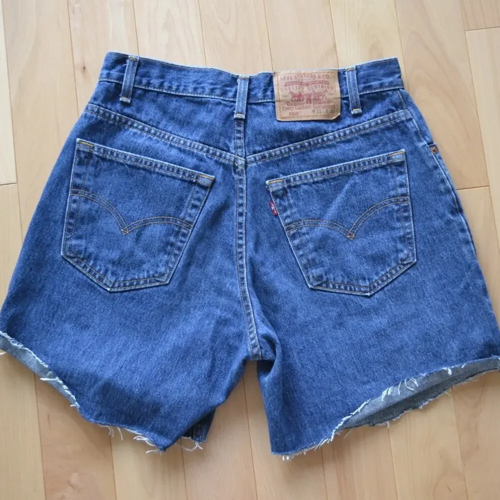 Vintage 90s 560 Levis Cut Off Denim Jean Shorts Size 31